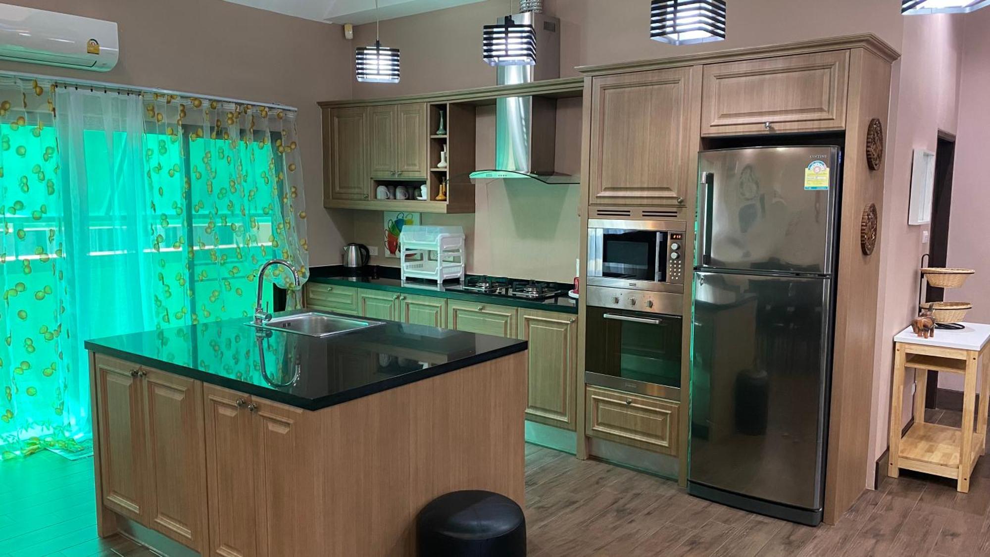 Big Comfortable Villa Na Chom Thian Luaran gambar